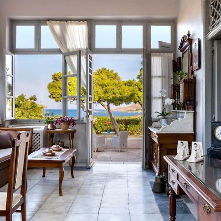 Dellagracia Mansion In Poseidonia Syros Villa Posidhonia  Ngoại thất bức ảnh
